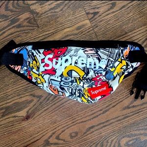 Supreme fanny pack never worn